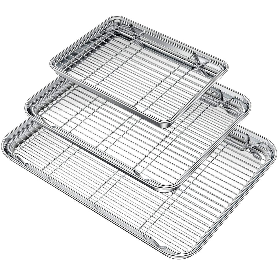 Wildone baking sheet set overview with three pans and racks for versatile cooking