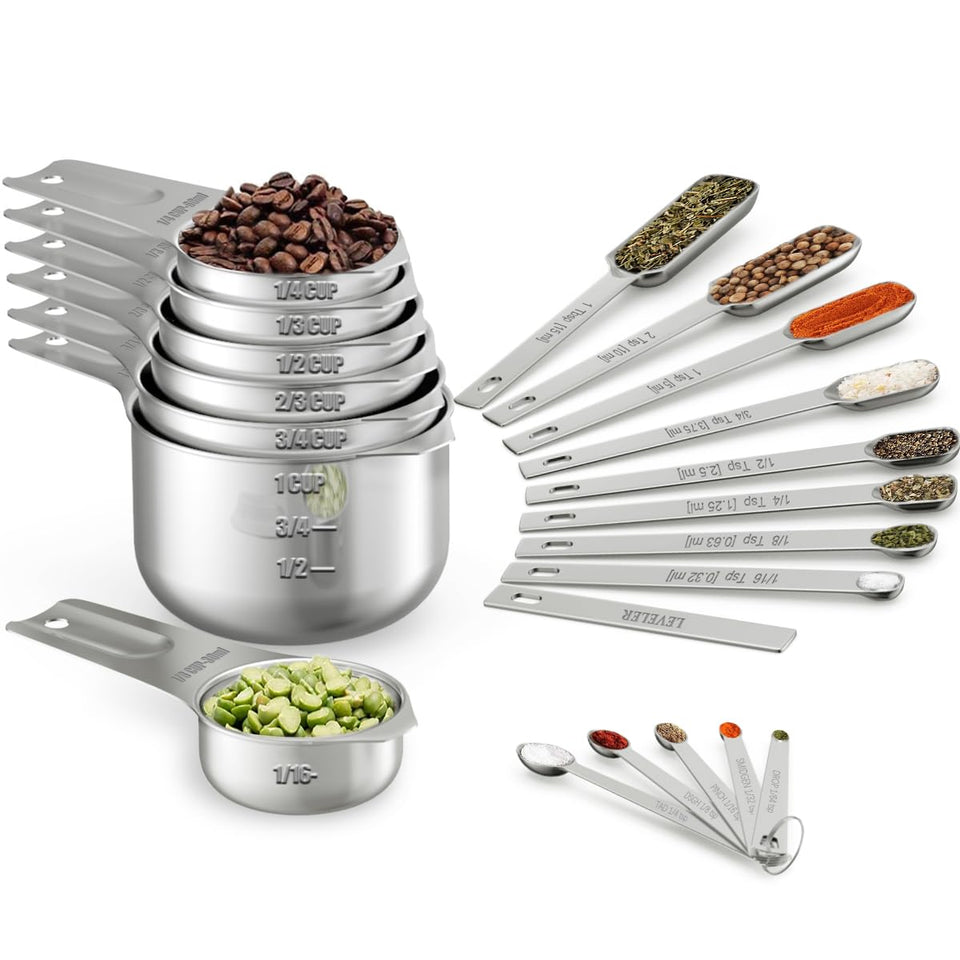 Wildone measuring cups nesting set for compact storage and easy pouring.