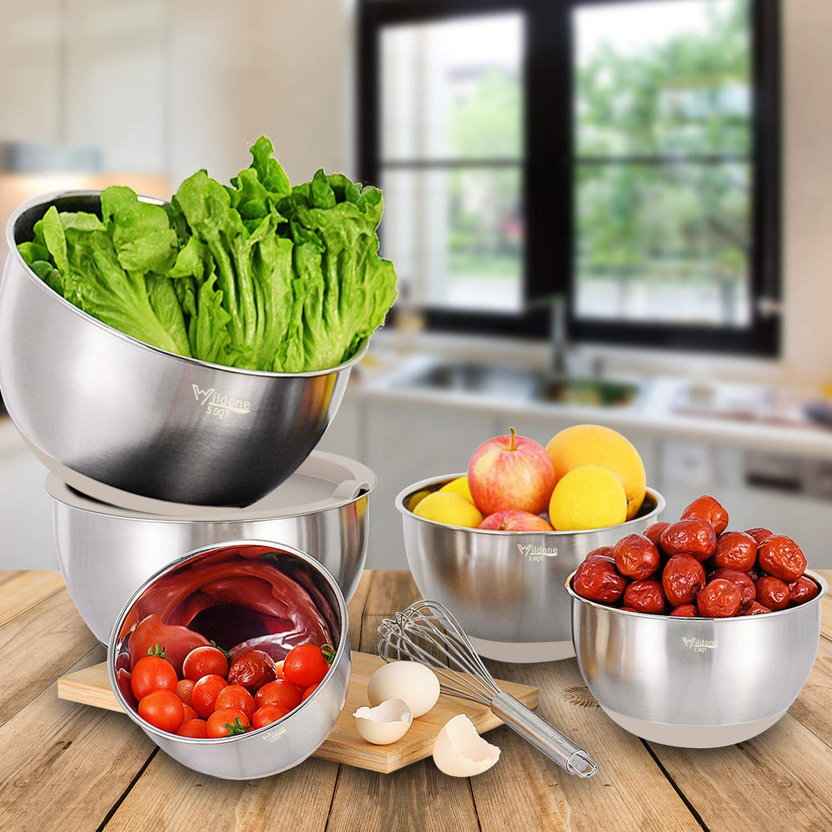 Wildone stainless steel with brushed exterior looks elegant on counters.