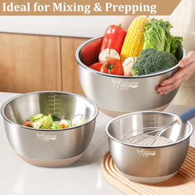 Non-slip silicone bottom keeps Wildone bowls steady on the counter.