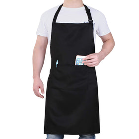 Will Well chef apron with large coverage protects outfits from spills and splatters.