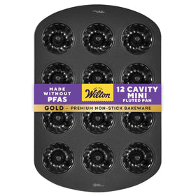 Wilton Gold mini tube pan, 12 cavities, front view for even minis
