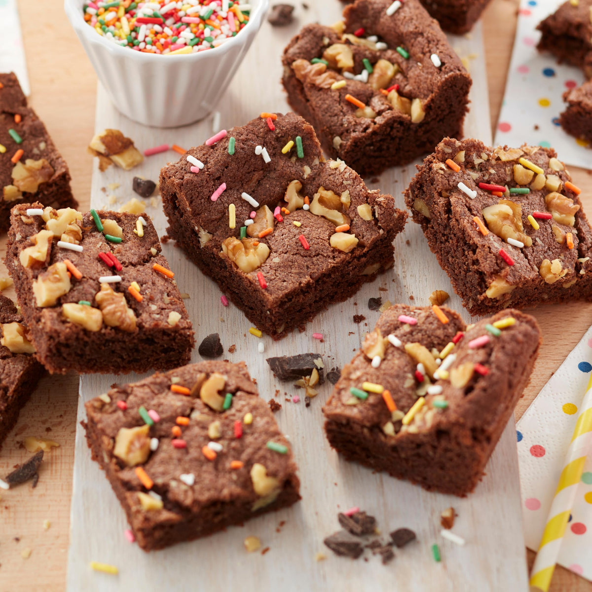 Wilton Gold Non-Stick 13x9 pan bakes brownies with release