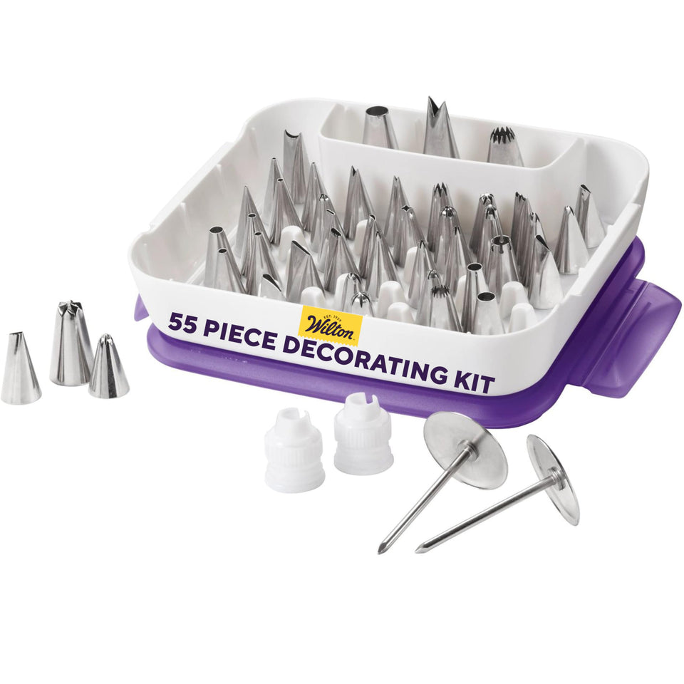 Wilton Master case open view highlights organized tips for efficient decorating sessions.