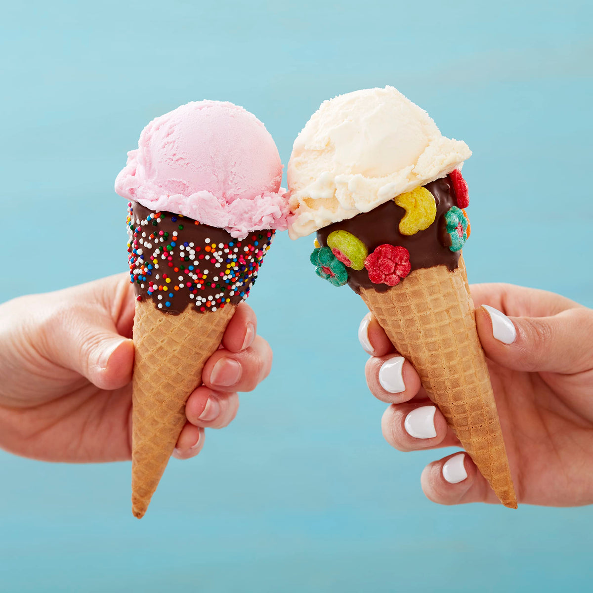 Wilton non-slip ice cream scoop perfect for busy counters and parties.