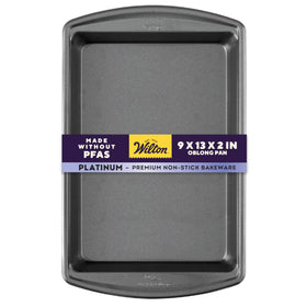 Wilton Platinum Non-Stick Oblong Pan front view for easy release and baking