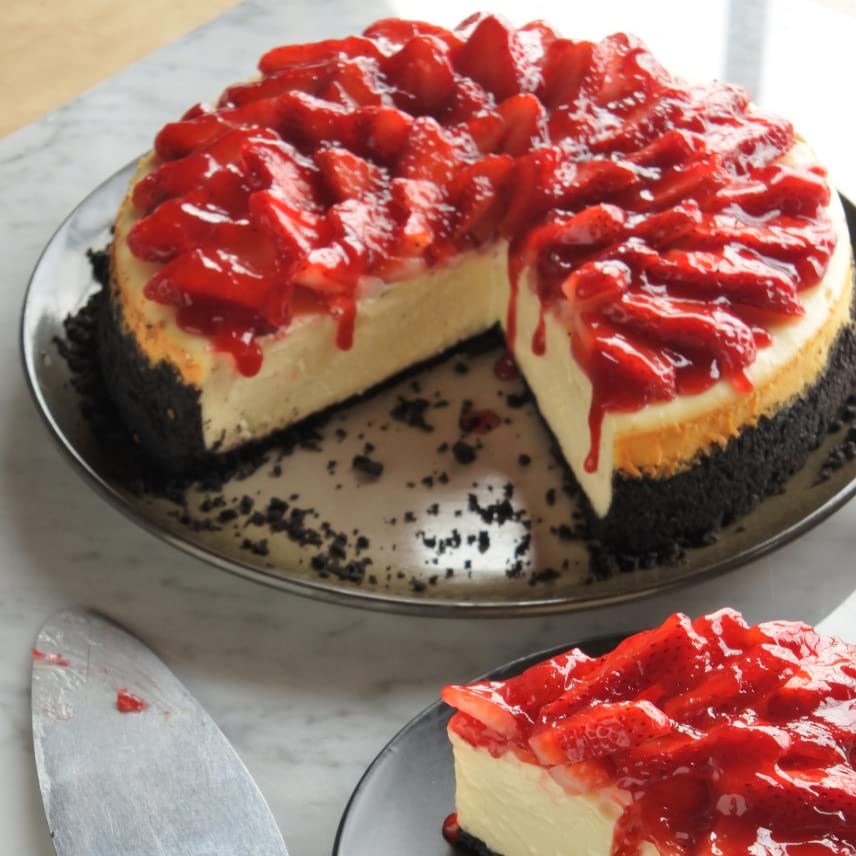 Wilton Platinum non-stick springform pan, even-heat distribution for consistent baking.