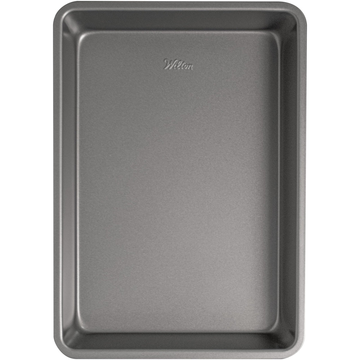 Wilton Silver pan dishwasher-safe for quick cleanup after meals.