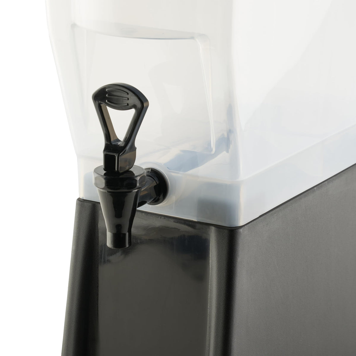 Winco 3-gallon reservoir with graduated measurements for accurate portioning.