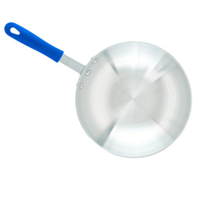 Versatile 11-inch pan ideal for family meals and quick weeknight stirs.