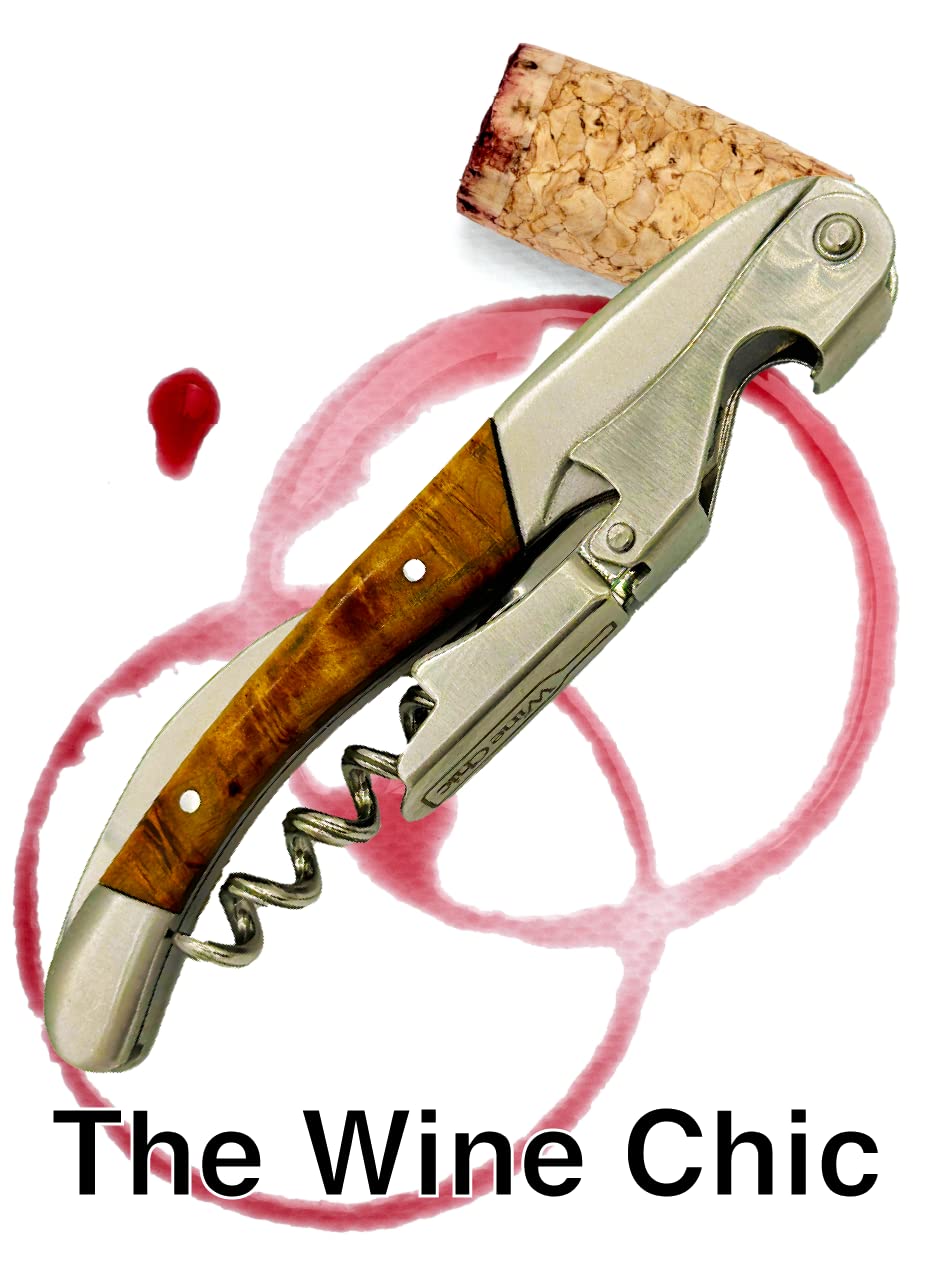 Wine Chic in-action pour shows quick, clean cork removal.