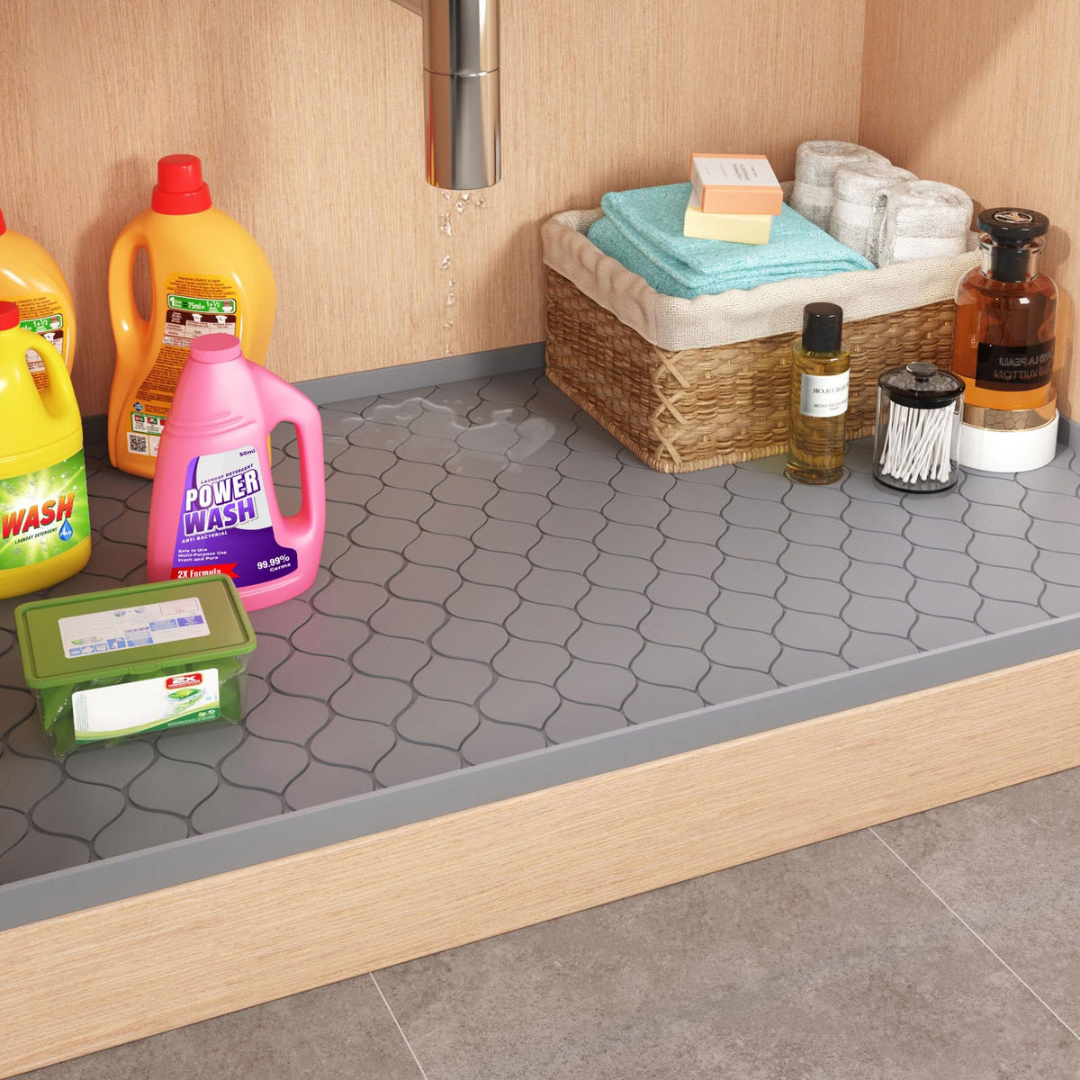Winisok protective tray reduces risk of leaks and stains in storage areas.