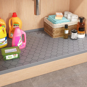Winisok raised-edge design prevents liquid leakage and cabinet mess.