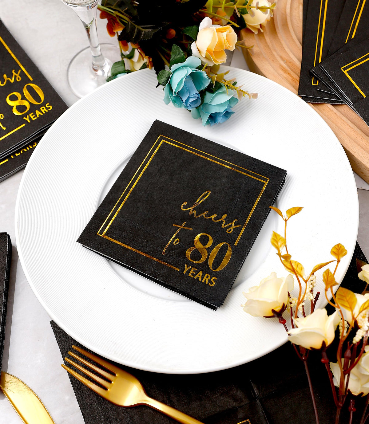 Napkins unfold to reveal generous 5x5 inch size for beverages by Winoo.