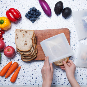 Winrock silicone bag dishwasher-safe for simple cleaning.