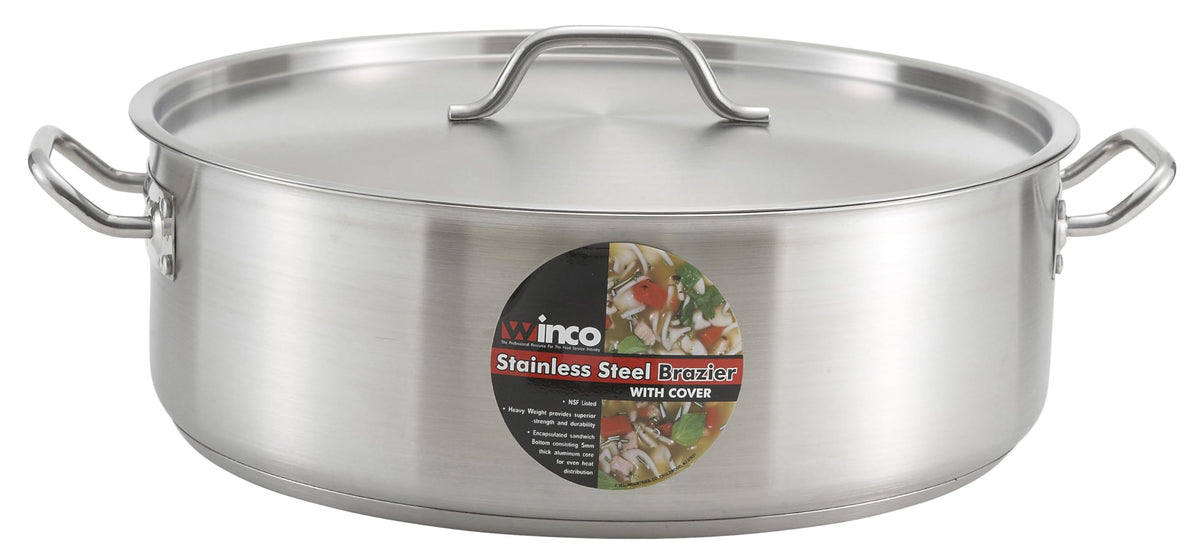 Commercial-grade Winware pan stands up to daily use in busy kitchens.