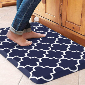 WISELIFE kitchen runner blue provides comfortable standing surface.