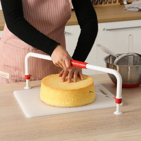 Adjustable height guide on WiuCYS XL ensures consistent layer thickness