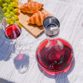 Wlasss elegant gift ready decanter for special occasions