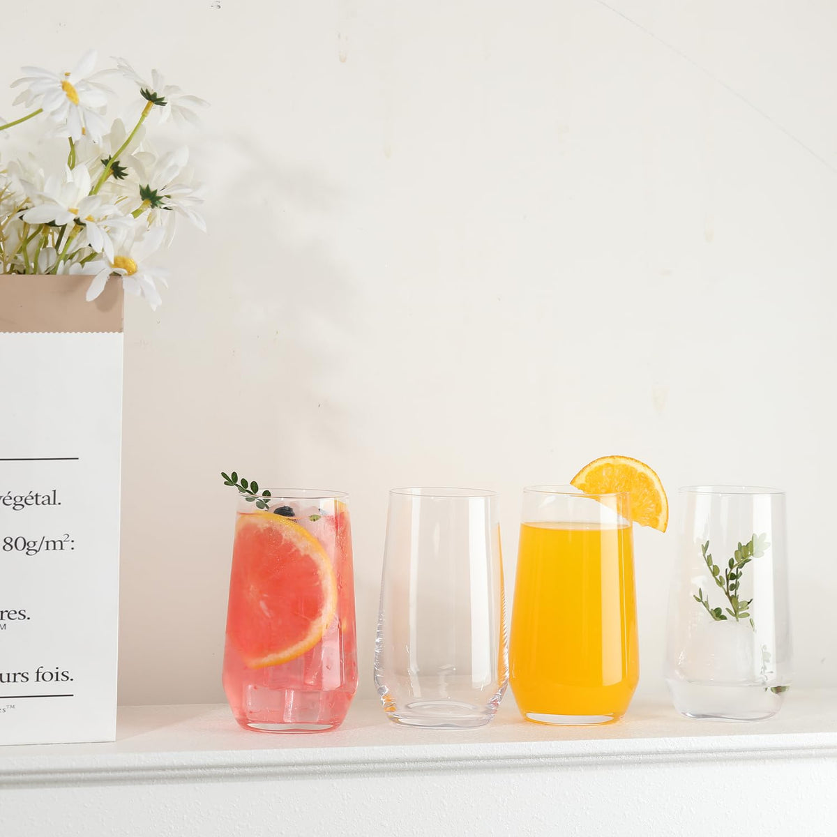 Wlasss gift-ready glass set suitable for holidays and housewarmings.