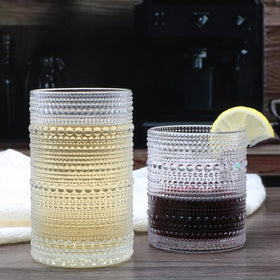 Woaiwo-q entertaining party setup demonstrates versatile glassware for a stylish table