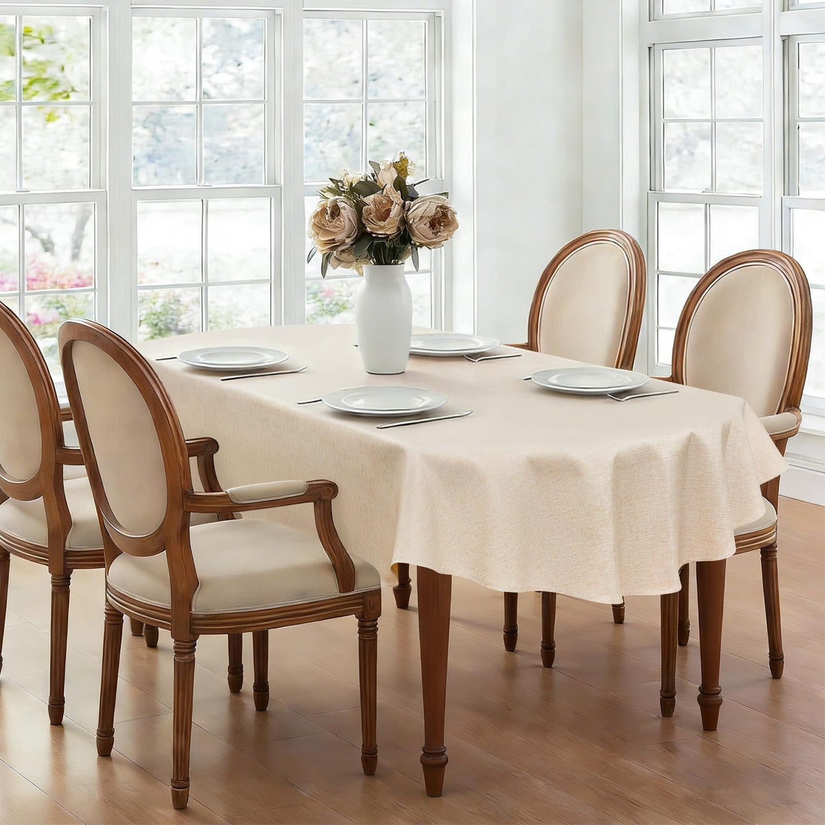 Wolkemer tablecloth outdoor dining in patio setting