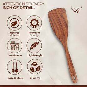 Woodlands USA spoon rest on countertop keeps surfaces clean.