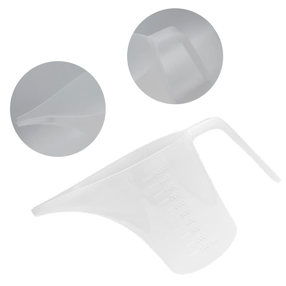 Woozettn versatile measuring cups suitable for baking and crafts.