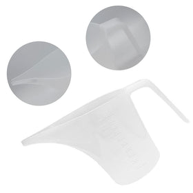 Woozettn versatile measuring cups suitable for baking and crafts.