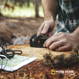 Work Sharp EDC Pivot Plus fishhook groove helps touch-up hooks and small details.