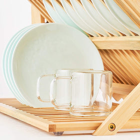 Worthyeah easy-setup foldable design fits small kitchens.