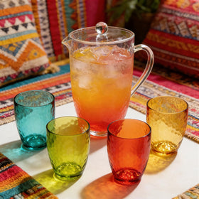 WowProLiv enlarged handle offers a secure grip for easy pouring.
