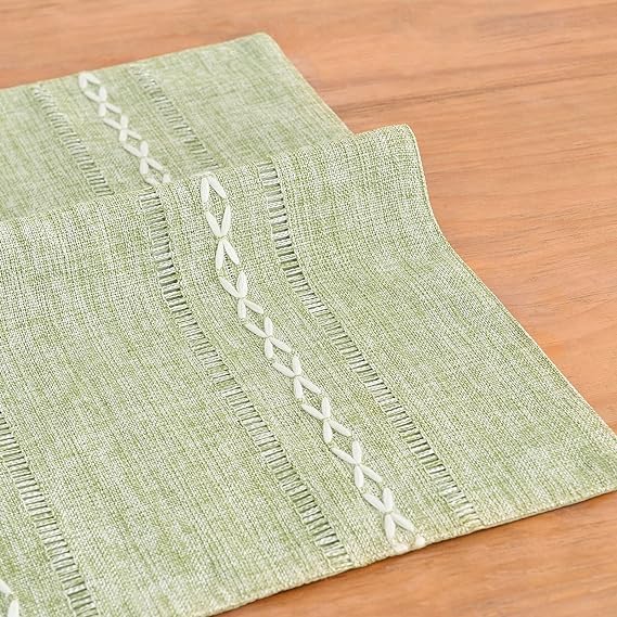 Wracra set of six placemats in sage green for coordinated table protection