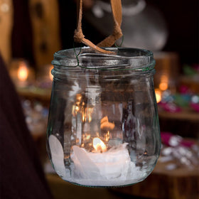 WRINGKIT 6 oz jars are microwave-safe; lids should not be heated.