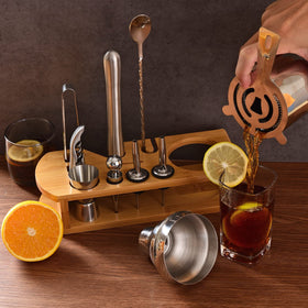 Wukuna hardcover recipe book helps discover new cocktail ideas.