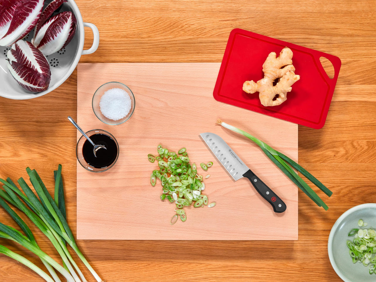 WÜSTHOF Gourmet 5-inch santoku handle detail showing durable polypropylene grip.