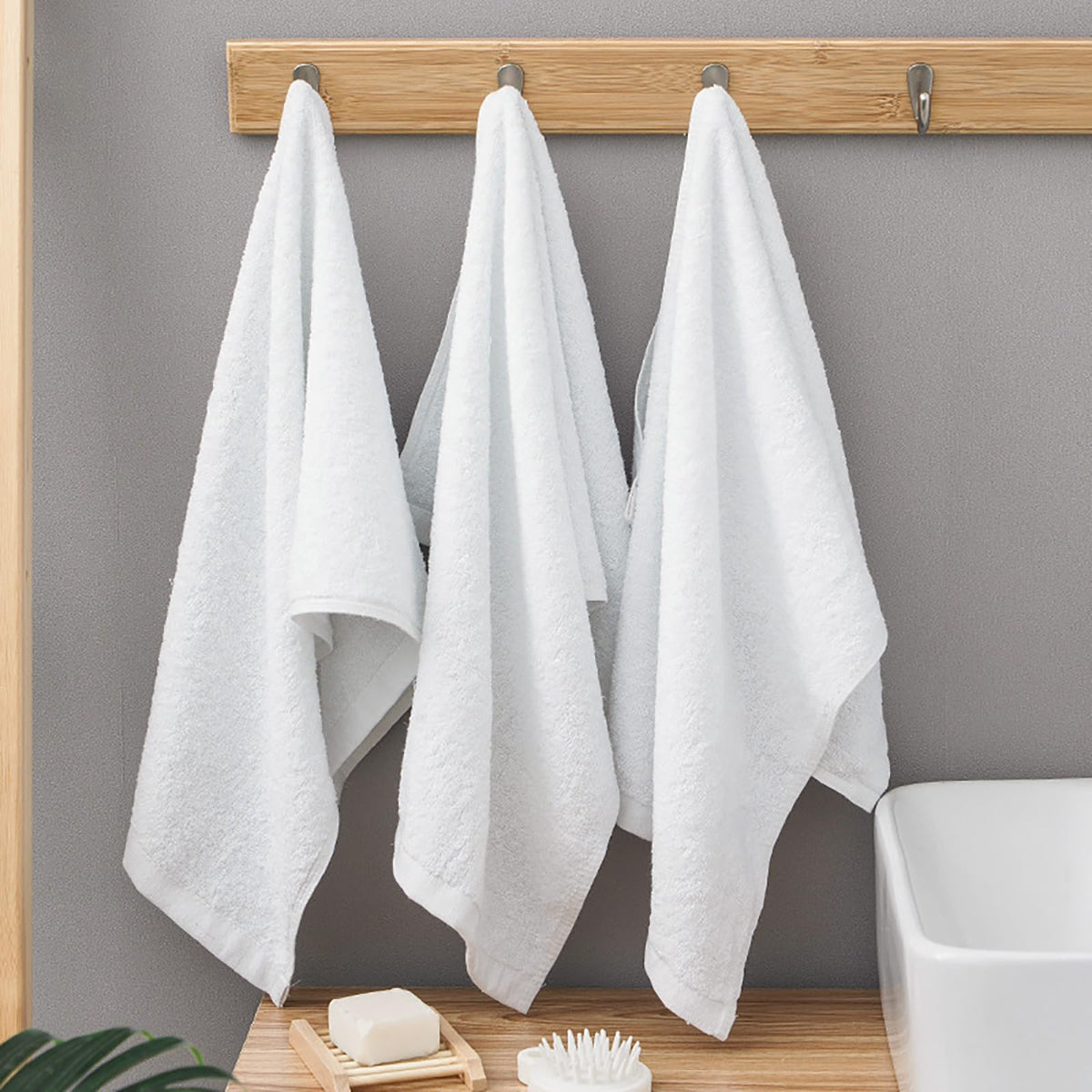 WUWEOT machine washable towels retain absorbency after repeated use