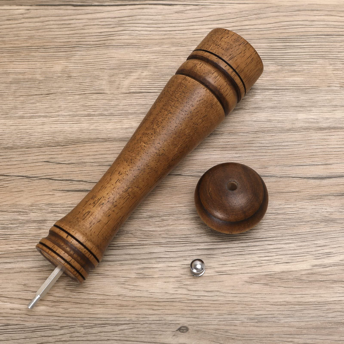 XWXO adjustable grind with ceramic core for versatile textures