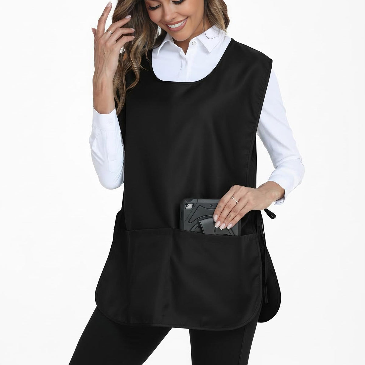 Xeoxarel Cobbler Apron at 28-inch length provides full coverage for active workflows.
