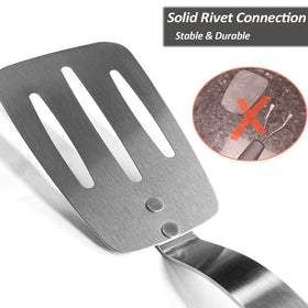 XiaoZu edge-scraping spatula helps lift soft foods cleanly.