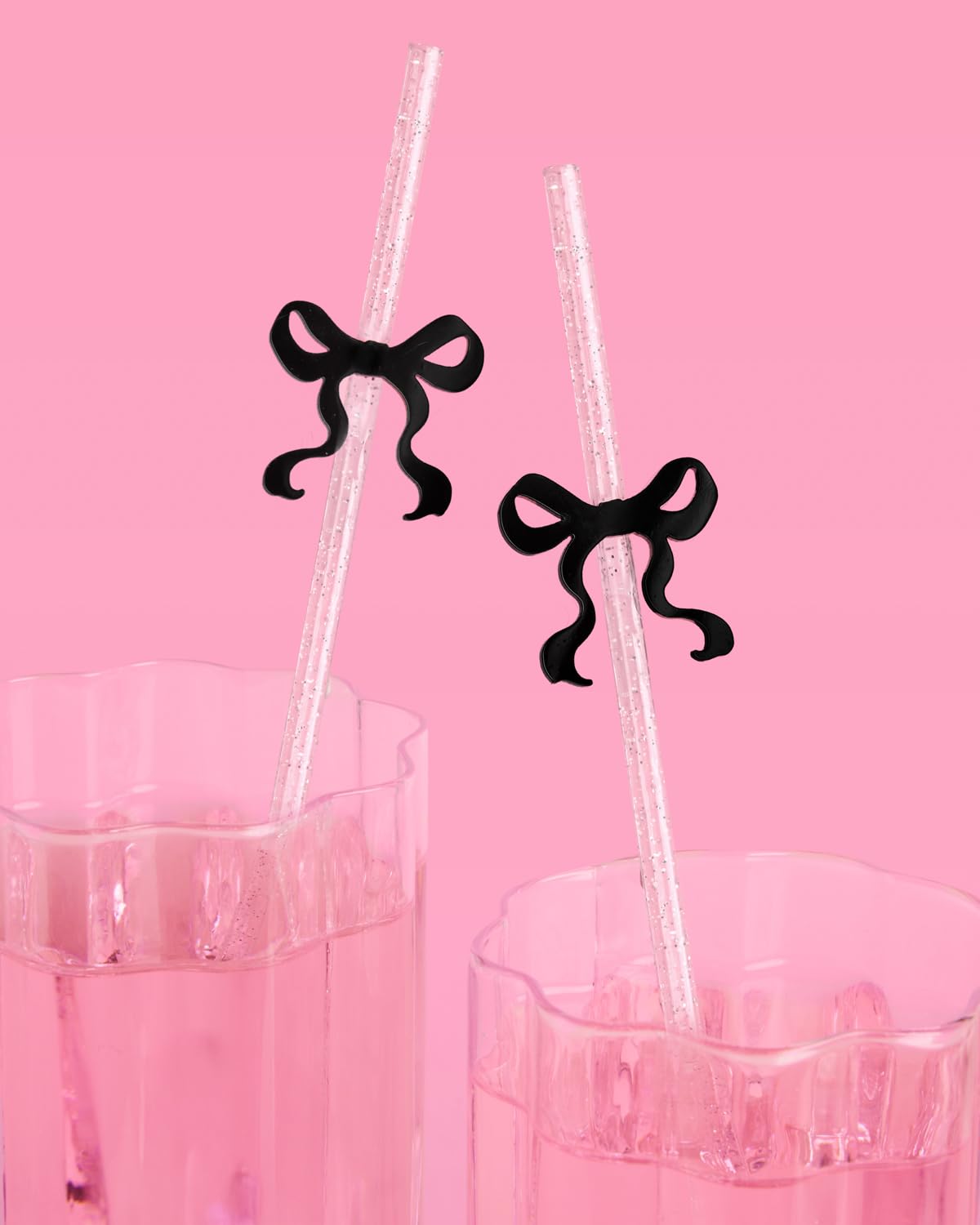 Bachelorette party decor: xo Fetti straw set brings sparkle