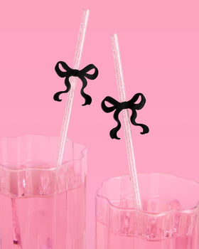 Bachelorette party decor: xo Fetti straw set brings sparkle