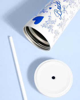 xo, Fetti strong insulation supports all-day sipping through celebrations.