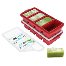 XOMOO silicone freezer tray with lid enabling organized portioning and easy storage.