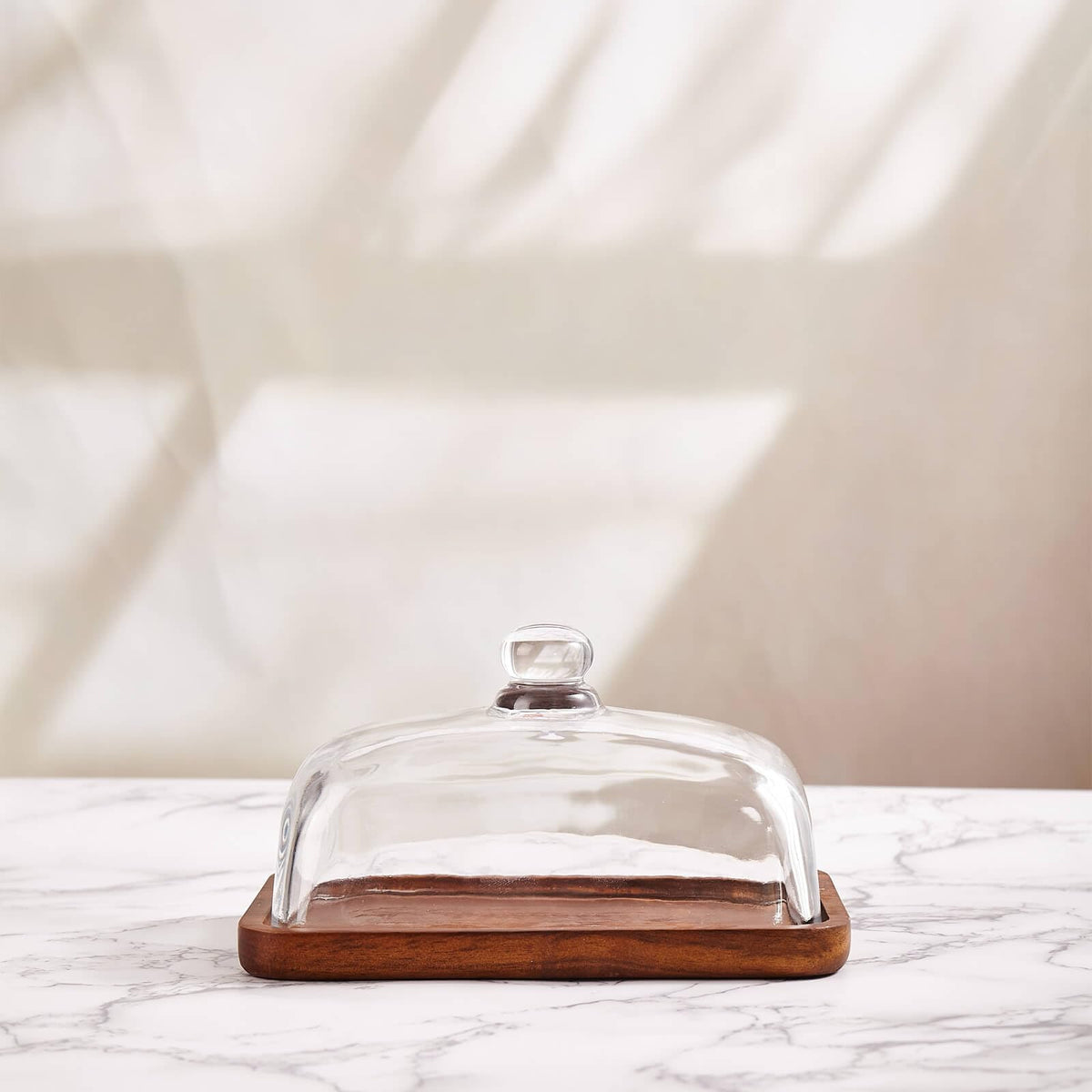 XTTAP butter dish protects butter from fridge odors while staying soft.