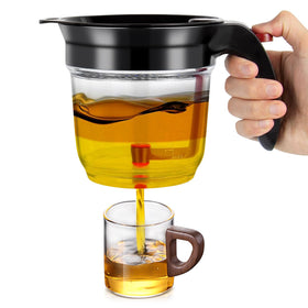 Xulingqingqu fat separator bottom-release pour for quick, controlled oil-free gravy.
