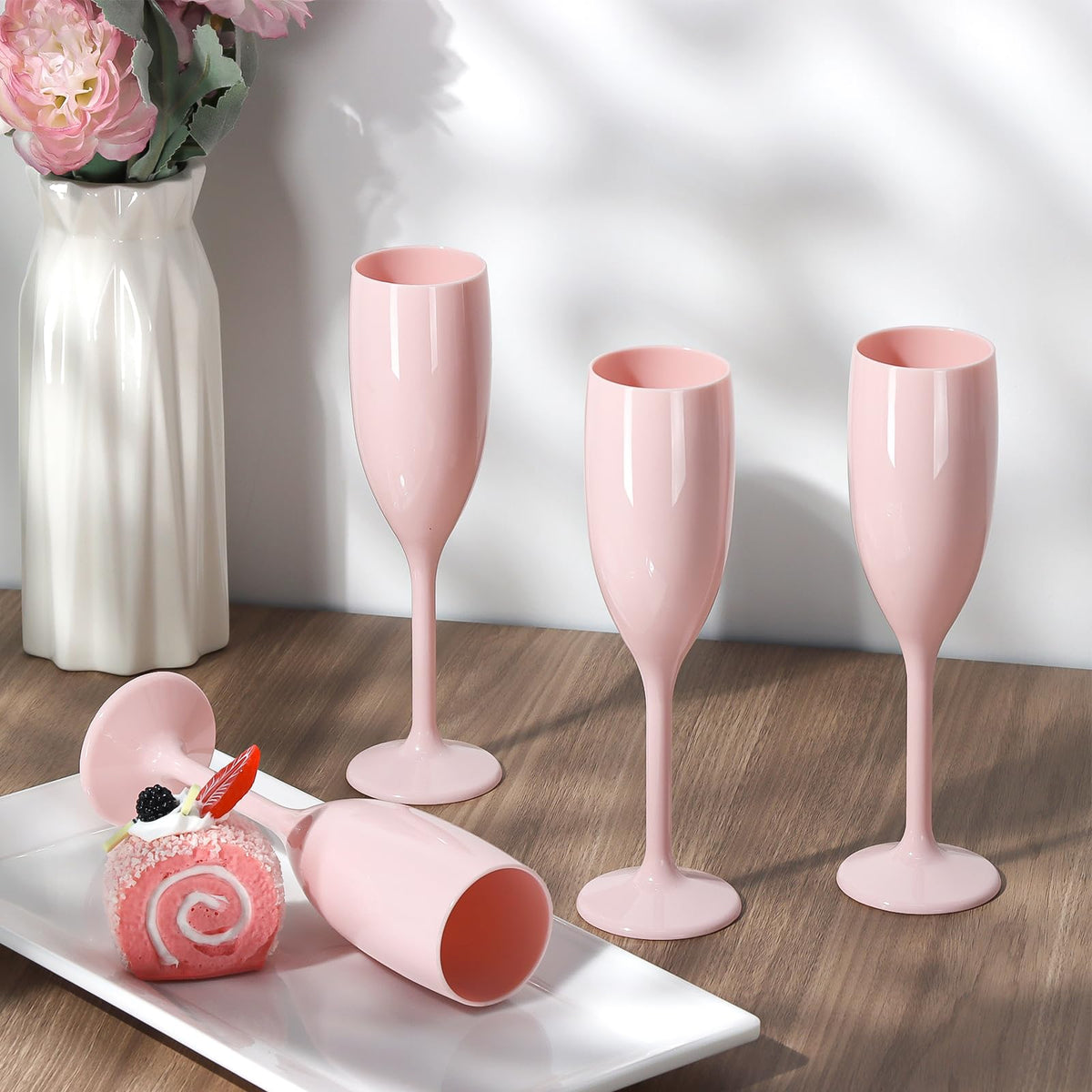 XUWAIDSGN multipurpose flute suitable for juice, coffee, or milk.