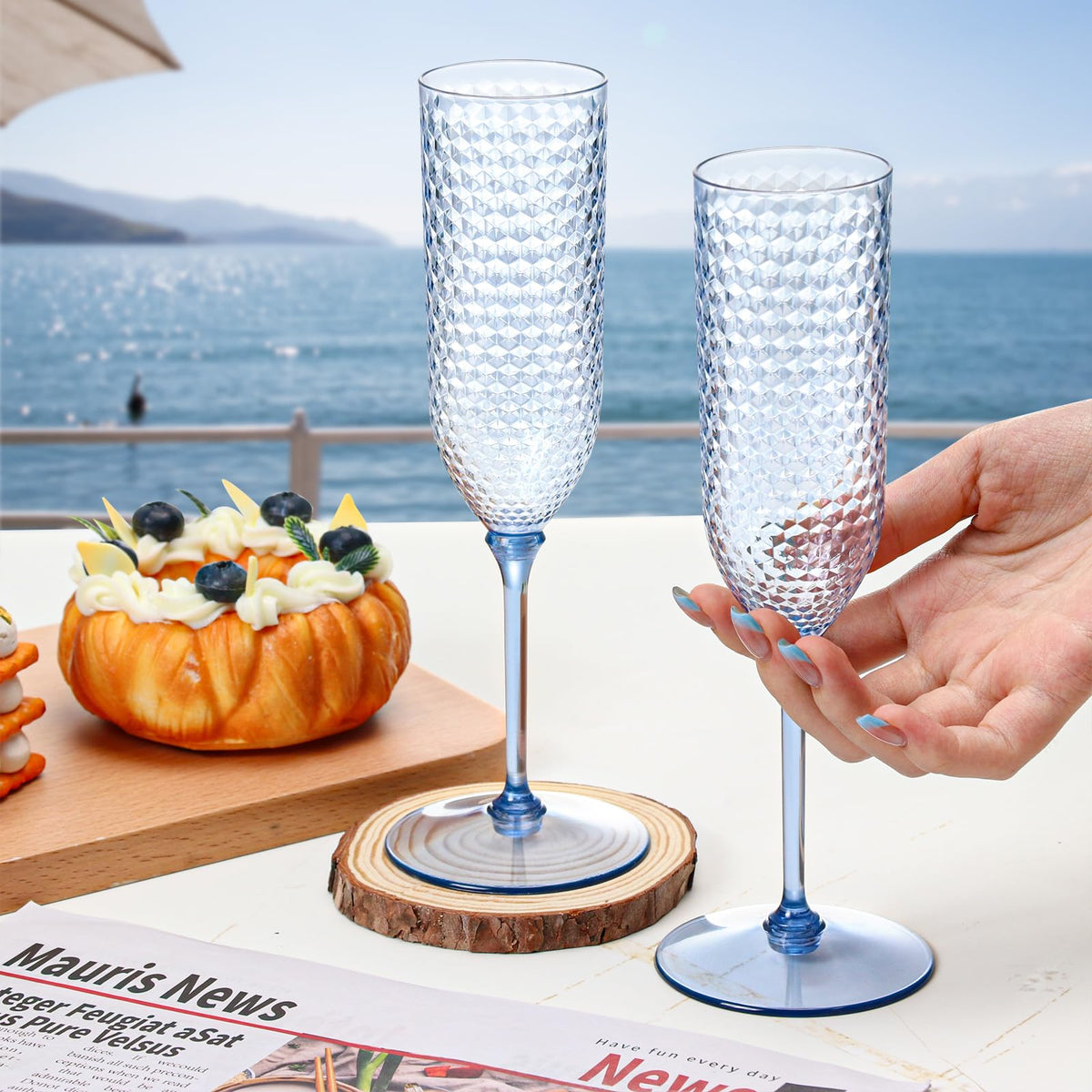 XUWAIDSGN clear pink-tinted plastic flutes resemble glass while staying safe.