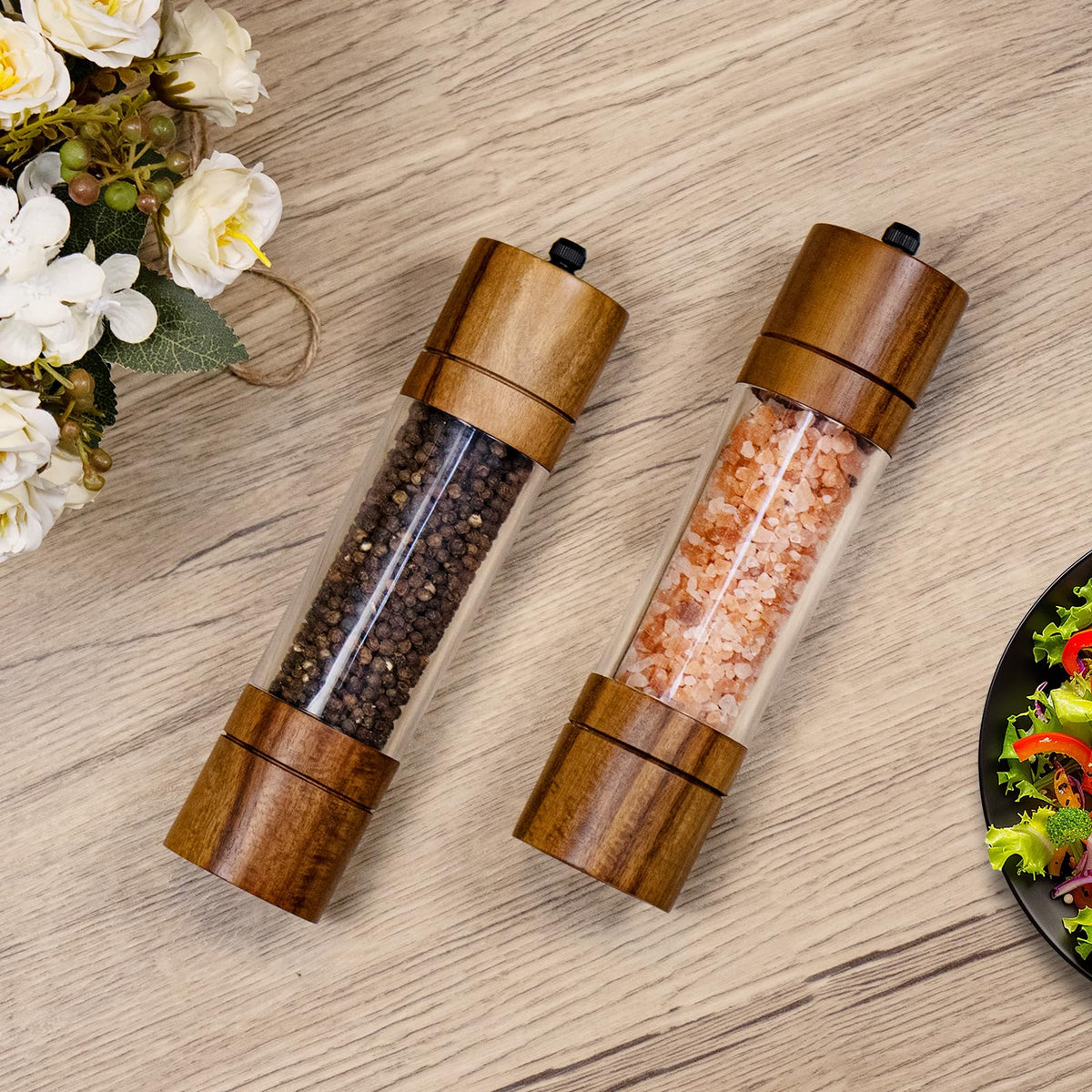 XWXO clear acrylic salt grinder shows level contents at a glance.