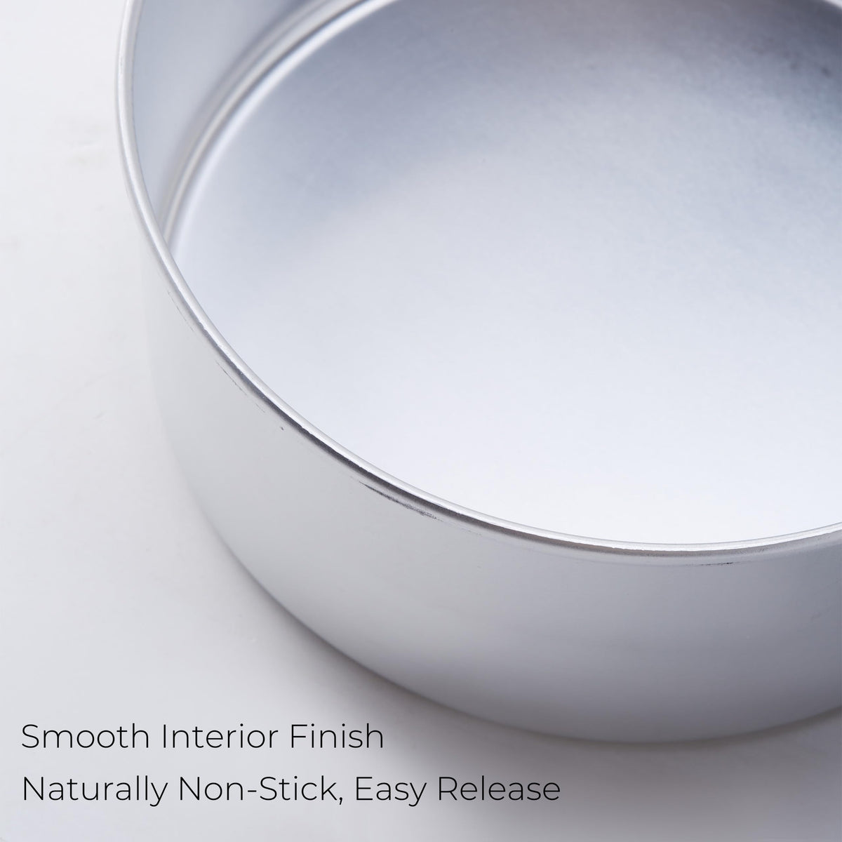 Xylarnoveth multi-use mold ideal for quesillo, flan, and puddings.